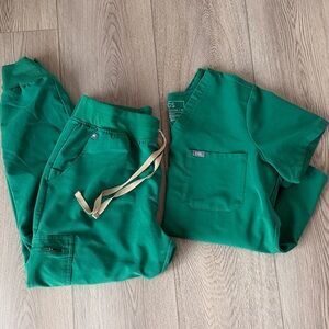 Figs emerald Scrub Set